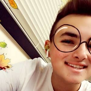 Meet your Posher, Gage